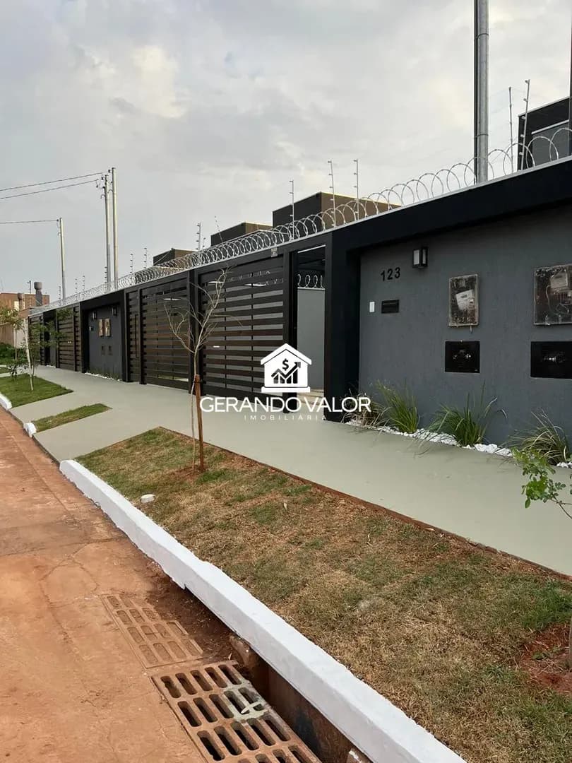 Casa Ampla com Suíte na Vila Santa Luzia — Vila Santa Luzia, Campo Grande MS
