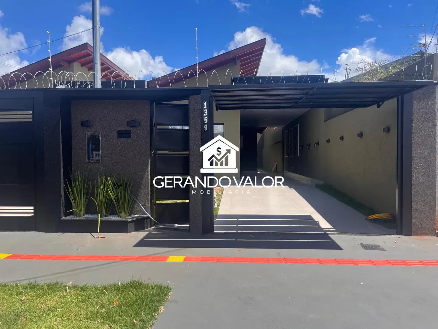 Casa com Suíte e Área Gourmet no Bairro Seminário — foto 1 de 1