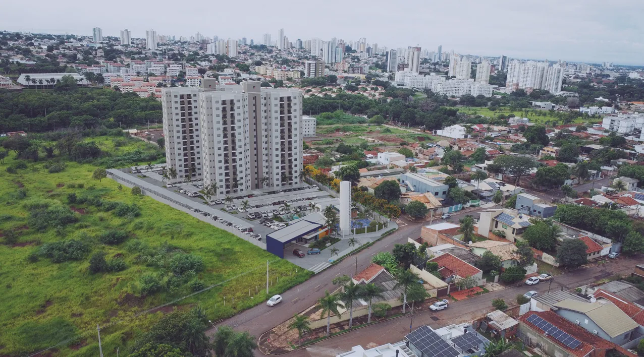 Vista aérea do empreendimento e do entorno